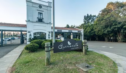 Casa em condomínio fechado com 4 quartos à venda na Tapir Rocha, 8500, Centro, Viamão, 319 m2 por R$ 2.589.000