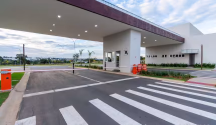 Terreno à venda na Avenida Paissandu, 299, Jardim Cristal, Aparecida de Goiânia, 568 m2 por R$ 756.490