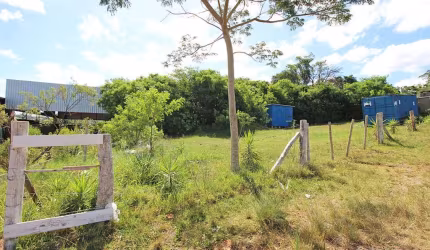 Chácara / sítio à venda na Rodovia Coronel Acrísio Martins Prates, 895, Fiuza, Viamão, 5858 m2 por R$ 640.000