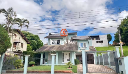 Excelente casa com piscina, bairro Boa Vista em Novo Hamburgo