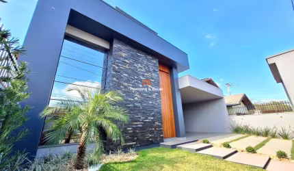 Casa PLANA com 3 dormitórios à venda no Guarani em Novo Hamburgo.