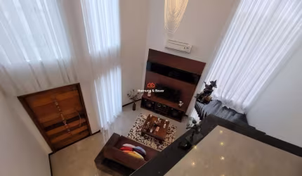 Casa mobiliada à venda em Campo Bom: Piscina aquecida, Suíte master, Sauna