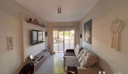 Casa com 3 dormitórios no centro de Navegantes