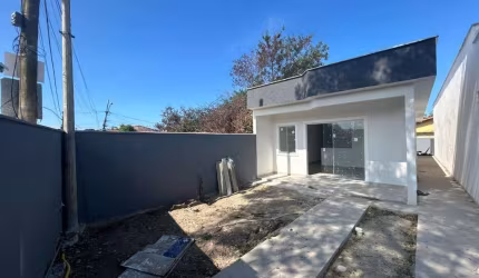 Casa com 2 quartos à venda na Estrada Beira Lagoa de Guarapina, Cordeirinho (Ponta Negra), Maricá por R$ 320.000