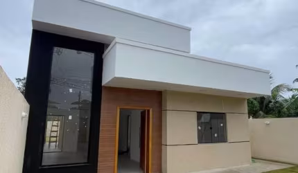 Casa com 3 quartos à venda na Rua Trinta e Dois, Jardim Atlântico Oeste (Itaipuaçu), Maricá, 116 m2 por R$ 700.000