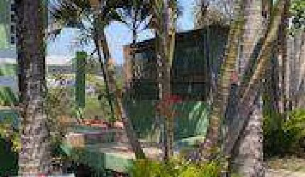 Casa 3 dormitorios, 1 suíte, 2 vagas.