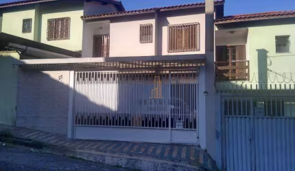 Sobrado à venda, 111 m² por R$ 700.000,00 - Vila Helena - Santo André/SP
