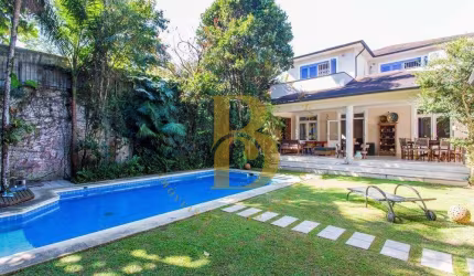 Linda casa no Alto da Boa Vista.