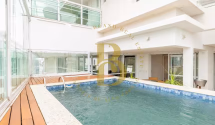 Cobertura com 450 m², 4 quartos sendo 4 suítes à venda no bairro Jardim América.