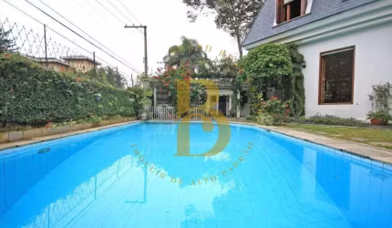 Casa com 500 m², 4 quartos sendo 4 suítes à venda no bairro Cidade Jardim.