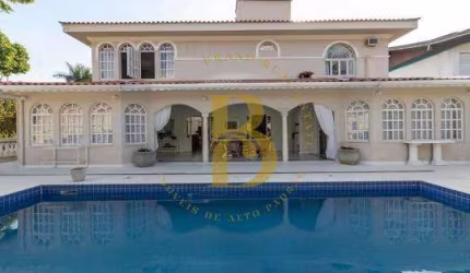 Magnifica casa no  bairro Cidade Jardim.