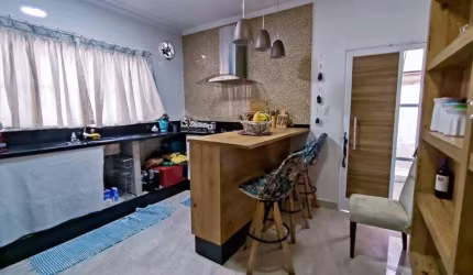 Casa em Osasco - Térrea - Terreno De 250 m² - 3 Dormitórios Sendo 2 Suítes, 4 Vagas