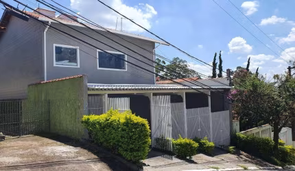 Casa em Cotia - Cond. Horizontal Park - 3 suítes, piscina. Próximo Shop. Granja Vianna!