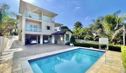 Casa /Av. Cherubina Viana - Impecável, 4 suítes, AT 1058m² / AC 684m² (ZUM)