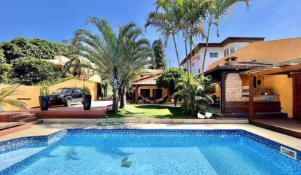 Casa - Condomínio Chácara dos Lagos - 3 dormitórios / 1 suíte, gourmet, piscina e Lareira!
