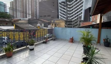 SOBRADO COMERCIAL FRENTE PARA A AV BARTOLOMEU DE CASTRO, AO LADO DO SHOPPING MAIA.