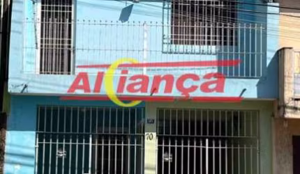 Casa  em localização comercial