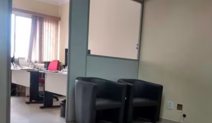 SALA COMERCIAL LUIZ FACCINI, CENTRO, 80MTS.