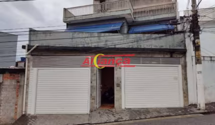 SOBRADO COM 8 QUARTOS, SENDO 4 SUÍTES, 4 VAGAS DE GARAGEM E 5 CASAS NA VILA GUILHERME EM SP