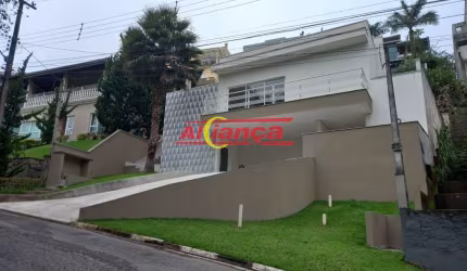 Casa em condomínio com 3 suítes, 2 living, 2 vagas em Arujá hills 3 - Arujá