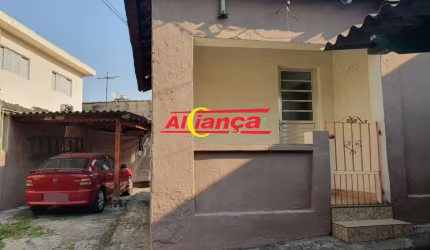 IMÓVEL PARA RENDA COM DUAS CASAS NO MESMO TERRENO
