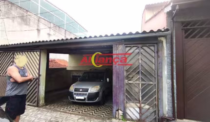Casa com 248 m2 de terreno e 122 m2 de construção, documentação 100%- ao lado Clube Vl Galvão