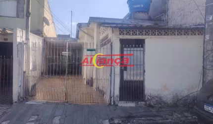 DUAS CASAS TÉRREAS COM 2 VAGA DE  GARAGEM