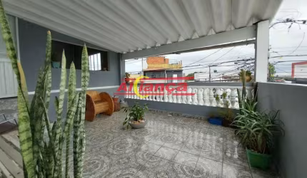 Casa terreno 250m², 6 dormitórios sendo 1 suíte, 5 banheiro e 2 vagas - Jardim Cumbica - Guarulhos