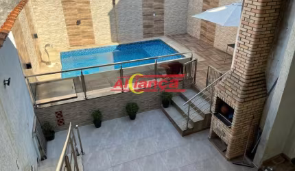 Linda Casa térrea com piscina na Vila Augusta