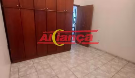 Casa com 7 quartos, 1 suíte e 5 banheiro - bairro Ipanema - Guarulhos