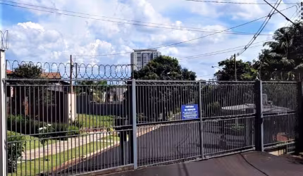 Lote no Condomínio Jardim Canadá!