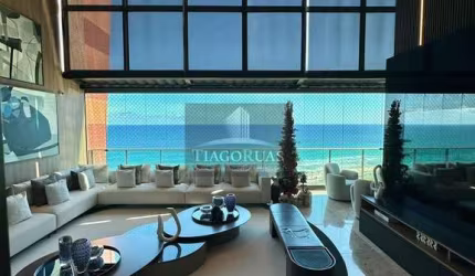 Linda Cobertura, 374 m², com incrível vista mar, living com pé direito duplo e duas varandas.