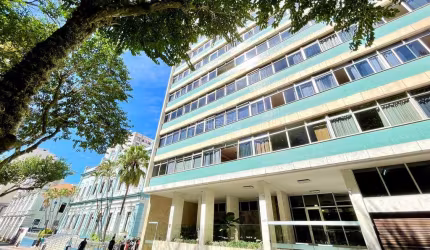 Apartamento de 3 quartos, alto padrão a venda na Rua Halfeld