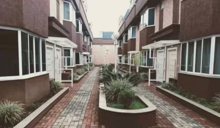 Sobrado Condominio no Jardim Maia