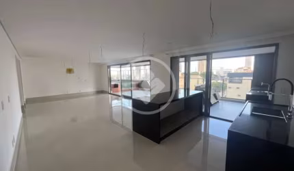 Apartamento Opus Penthouses 226m2 codigo: 100522