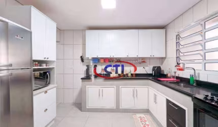 Casa com 3 dormitórios à venda, 178 m² por R$ 720.000,00 - Jordanópolis - São Bernardo do Campo/SP