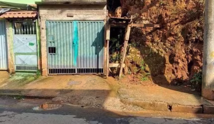 Casa com 1 dormitório à venda, 100 m² por R$ 25.000 de entrada - Benfica - Juiz de Fora/MG