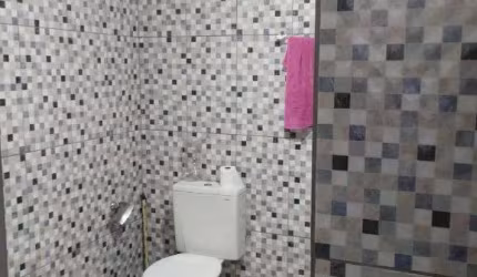 Casa com 3 quartos à venda na Rua Arturo Faldi, 153, Conjunto Residencial José Bonifácio, São Paulo por R$ 400.000