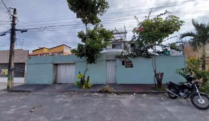 (CA2292) Uma Casa medindo 440m² localizada no Rodolfo Teófilo