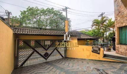 Sobrado com 4 dormitórios à venda, 324 m² por R$ 2.000.000,00 - Jardim São Caetano - São Caetano do Sul/SP