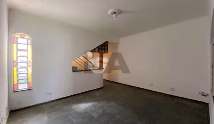 Sobrado Comercial na Av. Vital Brasil, no bairro Vila Açoreana, em Poá/SP.