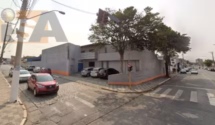 CASA COMERCIAL em Vila Figueira - Suzano, SP