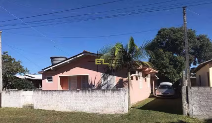 Casa à venda, na praia com 03 dormitórios na Passagem do Maciambú - Palhoça