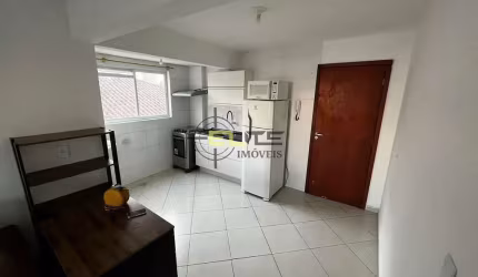 Apartamento à venda, semi-mobiliado 2 dormitórios, sacada com churrasqueira no Pagani, em Palhoça/S
