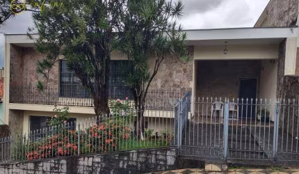Casa com 3 dormitórios, sendo 1 suíte à venda, 200 m² por R$ 690.000 - Vila Hortência - Sorocaba/SP