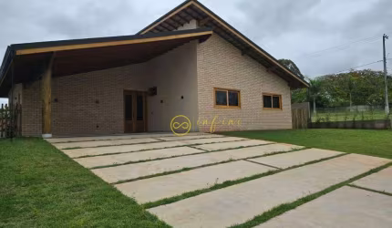 Casa com 3 quartos sendo 1 suíte à venda, 176 m² por R$ 1.100.000 - Campo do Meio - Araçoiaba da Serra/SP