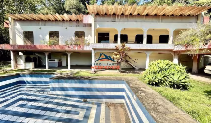 Imperdível: Casa de luxo com 4 quartos e 2 suítes no Jardim Colibri, Cotia-SP! 700m², 3 salas, 4 banheiros e 6 vagas.