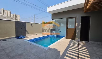 Casa de alto padrão em condomínio no Jardim Solar das Esmeraldas, Nova Odessa-SP: 3 quartos, 1 suíte, 2 salas, 4 banheiros, 2 vagas, 185m².