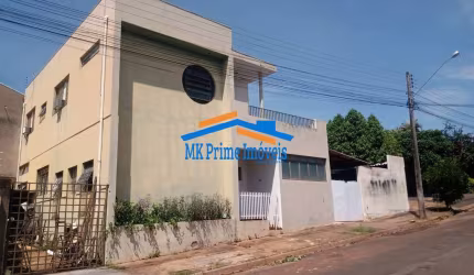 Sobrado com 4 quartos, 195MTS - Assis - SP