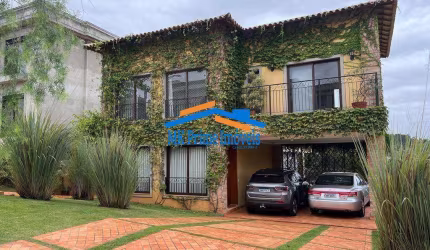 Casa em condomínio 520m² com 4 suítes no Residencial 11.